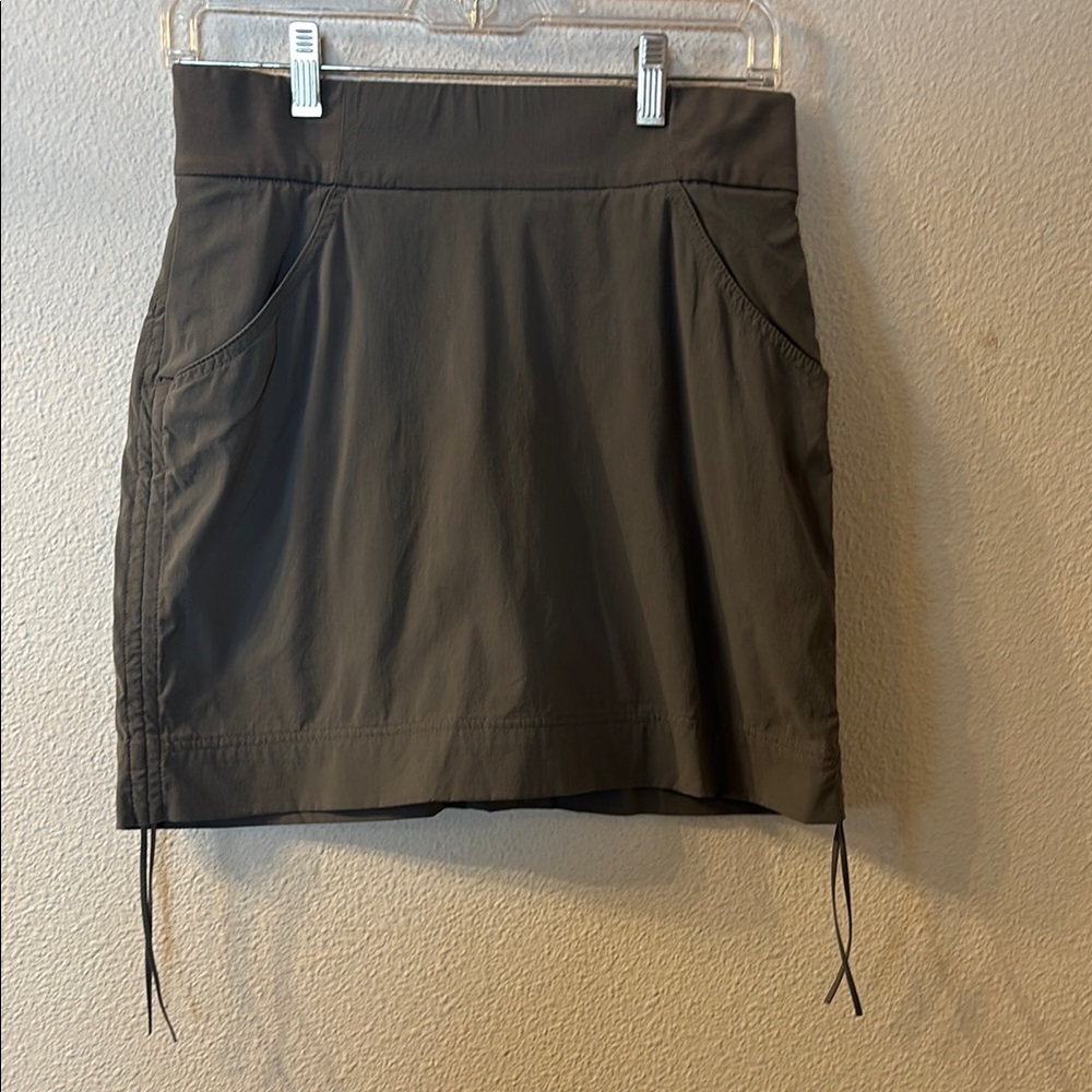 Columbia Stylish Dark Gray Skirt size small